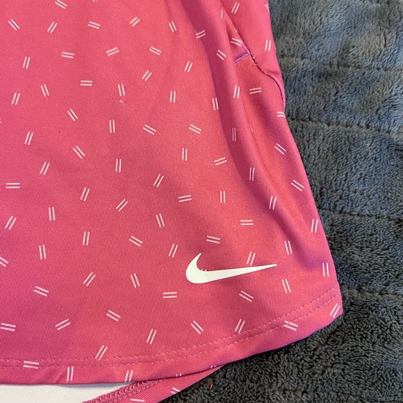 Nike Dri-Fit Golf Skort, spandex shorts; Golf Skirt; pockets - Picture 2 of 5